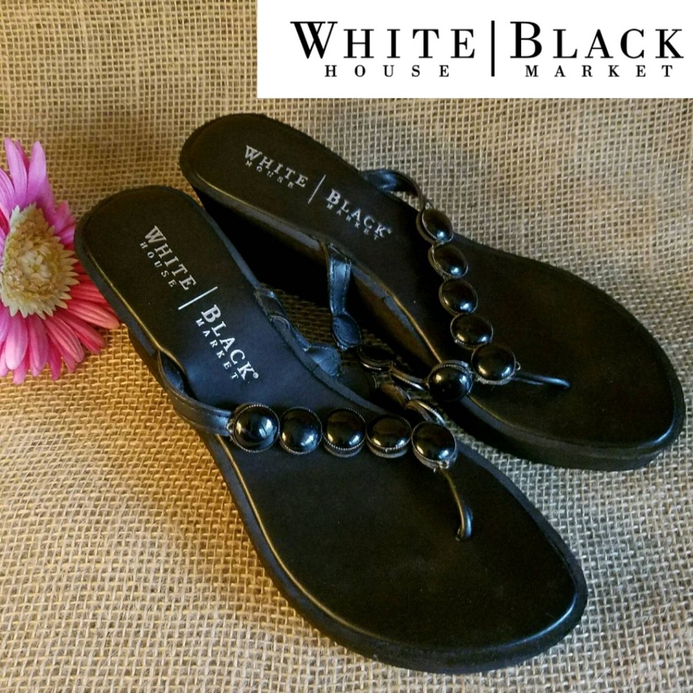 🍎WHBM BEADED SANDALS